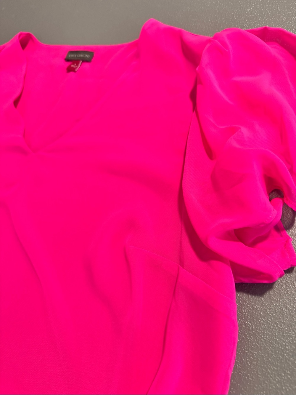 Vince Camuto Hot Pink V-Neck Ruffle Sheer Short Sleeve Blouse L - Picture 7 of 14